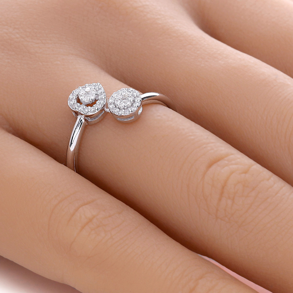 ADL076-hand-web-zoom