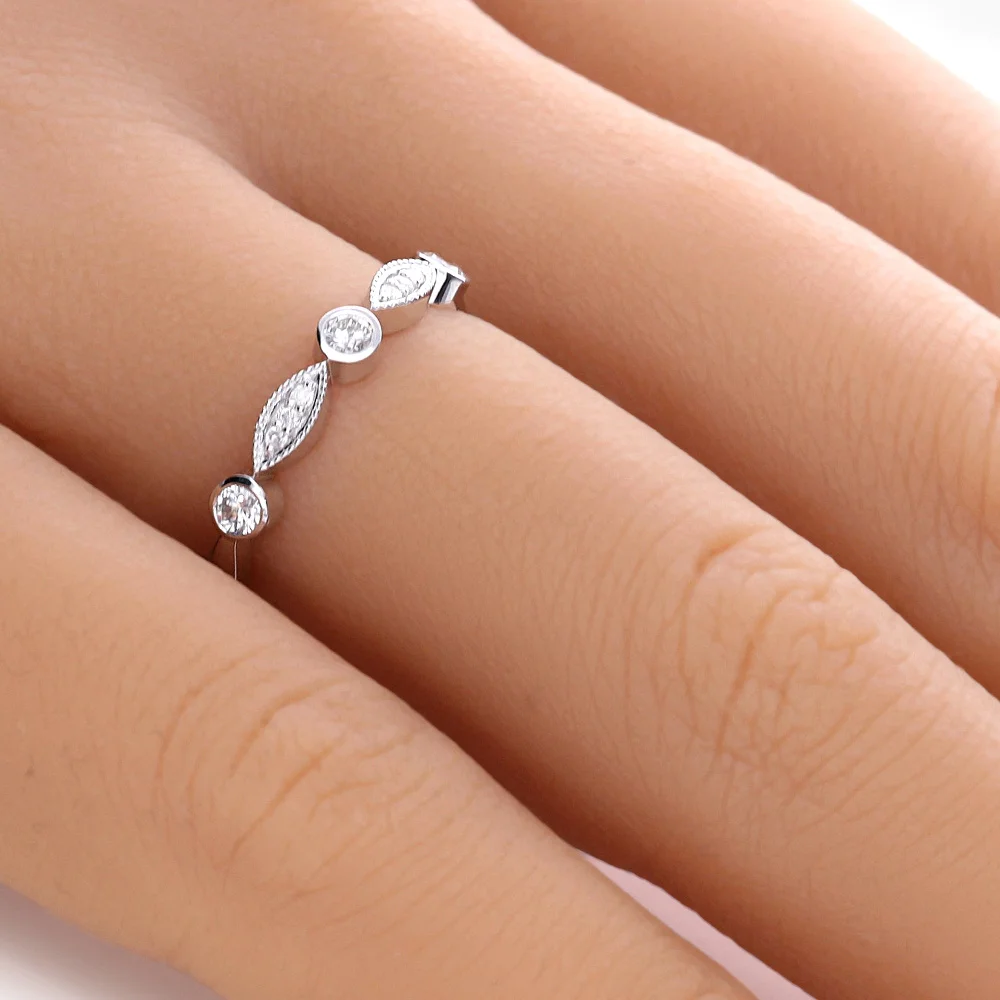 ADL206-hand-web-zoom